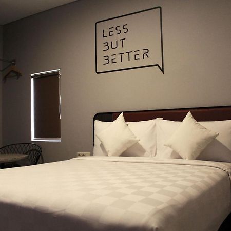 Sambina Prime Hotel Джакарта Екстериор снимка