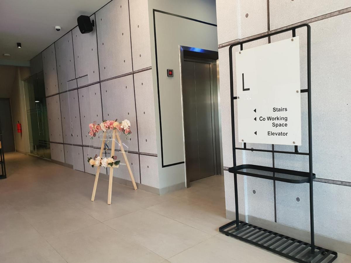 Sambina Prime Hotel Джакарта Екстериор снимка